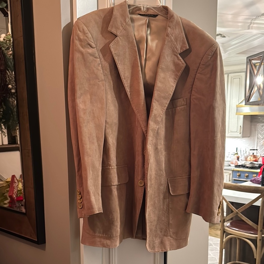 Cream Blazer with Notched Lapels and Soft Suede Material 40 Regular